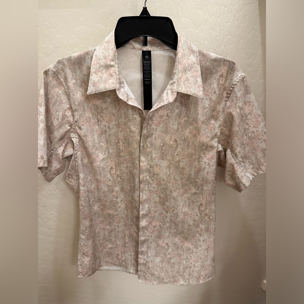 Like brand new Lululemon shirt.